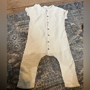 The Simple Folk Cream Button-Up Baby Jumpsuit